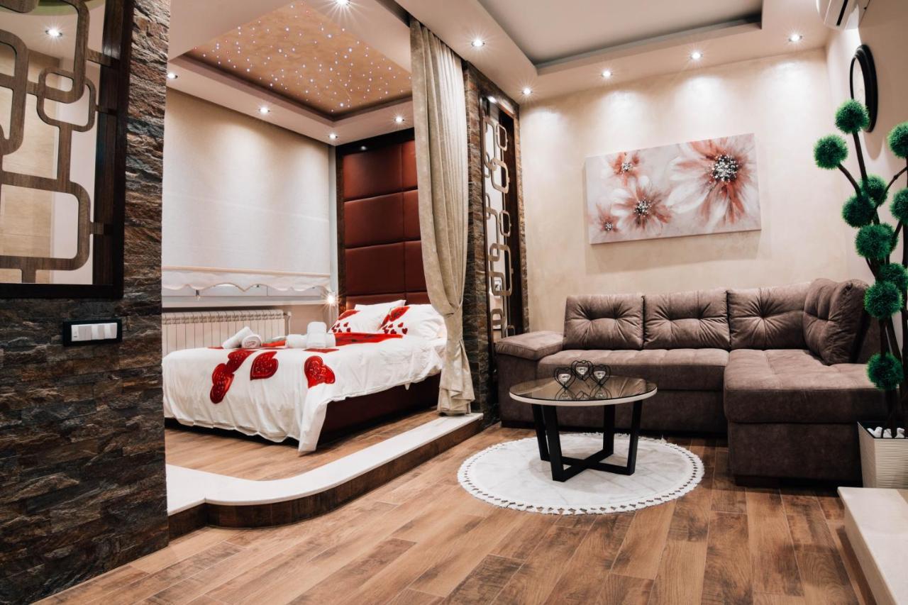 President Lux Appartement Belgrado Buitenkant foto